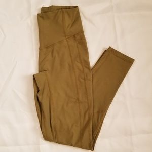 TYC heart booty leggings